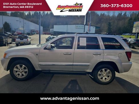 Used 2008 Jeep Grand Cherokee Limited w/ Quadra-Drive II 4X4 Group image 2