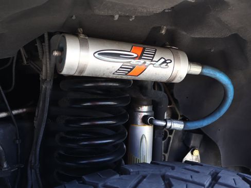 Used 2021 Ford F250 Platinum w/ FX4 Off-Road Package image 11