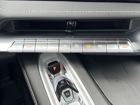 New 2026 Chevrolet Corvette Stingray Coupe w/ Battery Protection Package RWD image 31