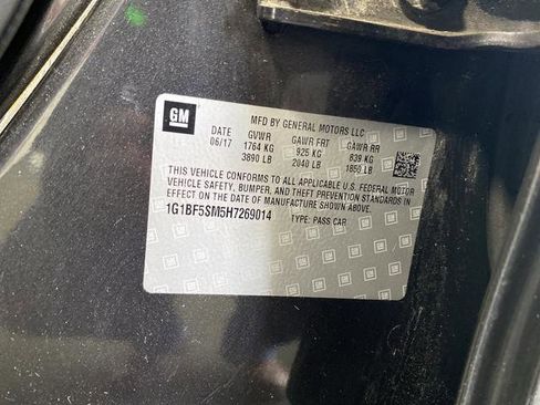 Used 2017 Chevrolet Cruze Premier image 33