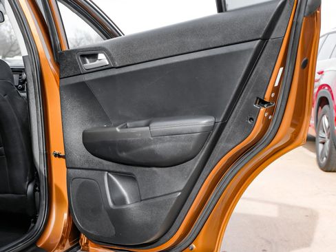 Used 2019 Kia Sportage LX image 48