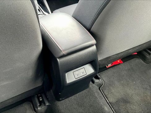 Used 2023 Toyota Corolla SE FWD image 11