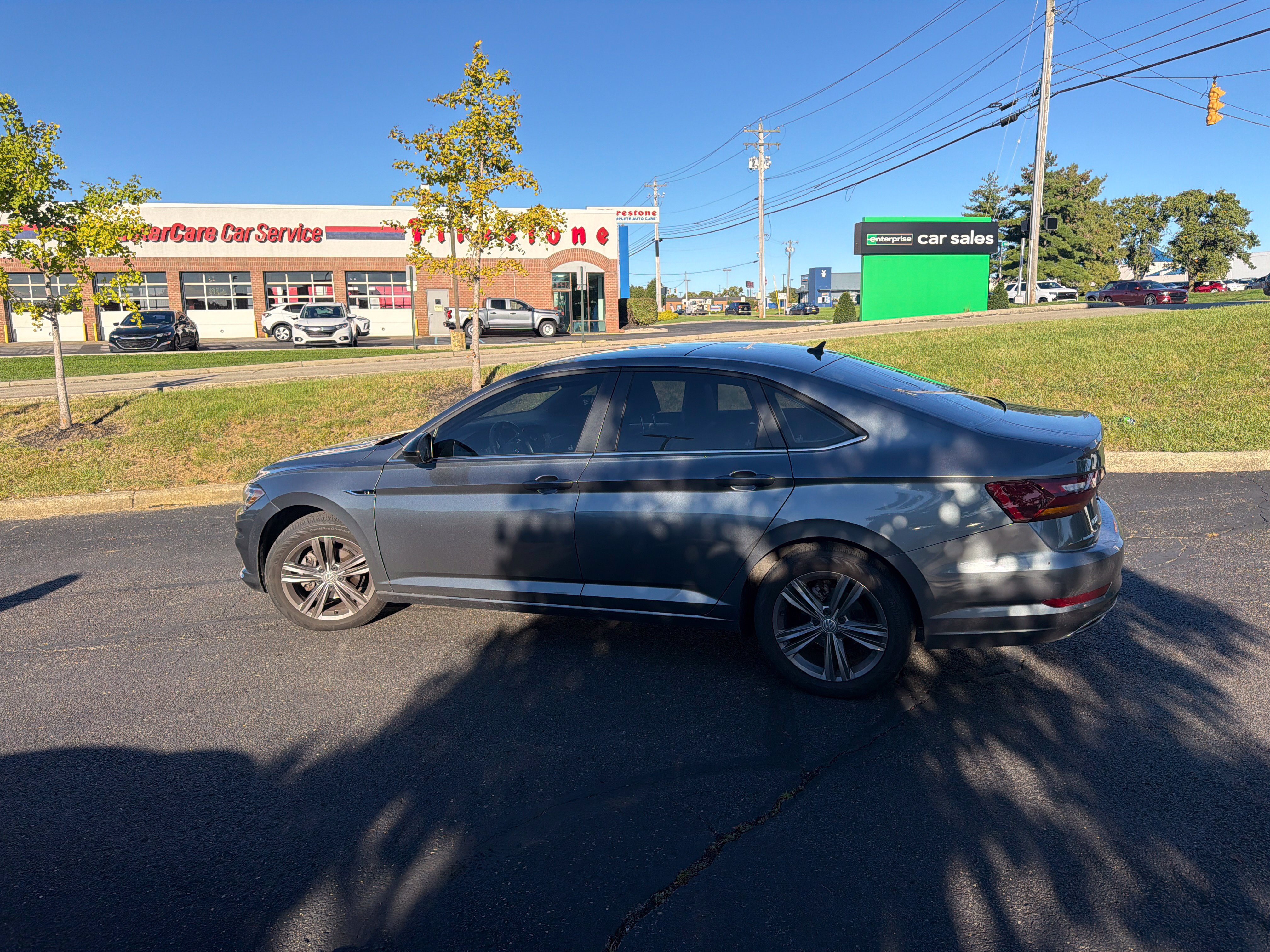 Used 2019 Volkswagen Jetta R-Line FWD image 3