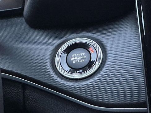 Used 2024 Jeep Grand Cherokee Laredo image 29