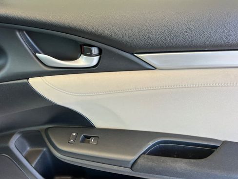 Used 2016 Honda Civic EX-T image 17