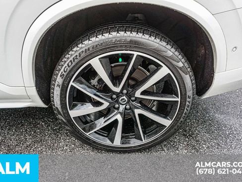 Used 2024 Volvo XC90 B6 Plus w/ Protection Package Premier image 18