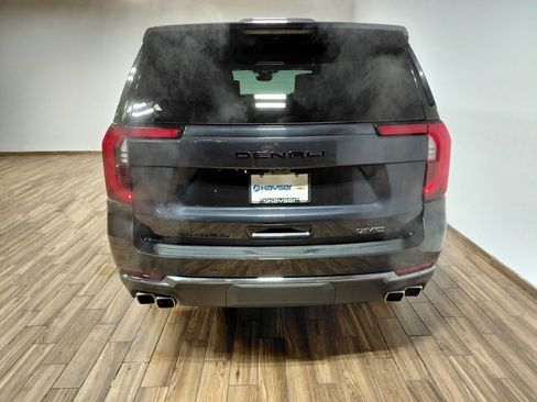 Used 2025 GMC Yukon XL Denali Ultimate w/ LPO, Floor Liner Package image 31