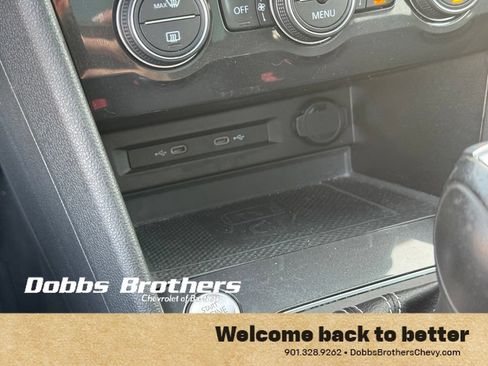 Used 2021 Volkswagen Tiguan SE w/ Panoramic Sunroof Package FWD image 32
