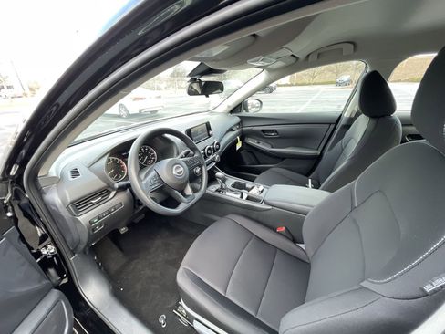 Used 2024 Nissan Sentra S FWD image 3
