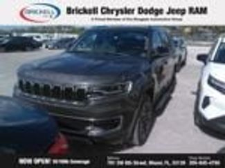Used 2024 Jeep Wagoneer Series II w/ Flexible Seating Group video 2