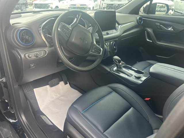 Used 2023 Chevrolet Blazer RS w/ Driver Confidence II Package FWD image 16