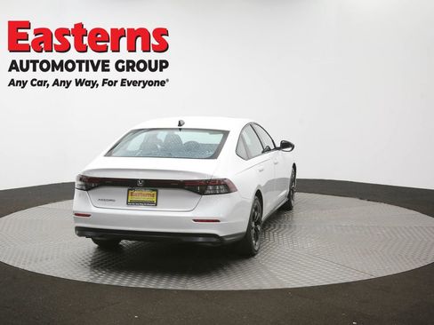 Used 2025 Honda Accord SE image 41