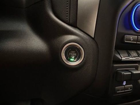 Used 2020 Chevrolet Silverado 1500 RST AWD/4WD image 14