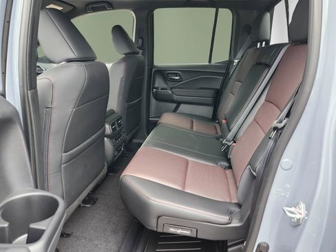 New 2026 Honda Ridgeline Black Edition image 6