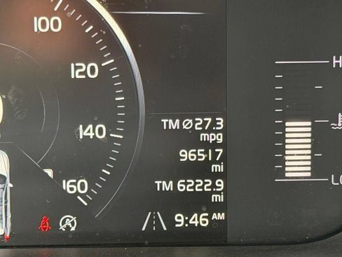 Used 2019 Volvo XC60 T5 Momentum w/ Premium Package FWD image 20