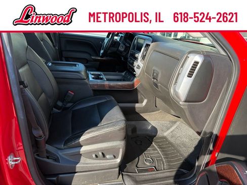 Used 2017 GMC Sierra 1500 SLT w/ SLT Preferred Package AWD/4WD image 12