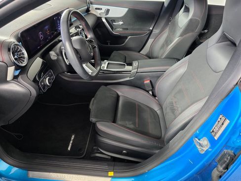 Used 2025 Mercedes-Benz CLA 250 image 9