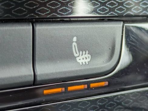 Certified 2025 Volkswagen Taos S AWD/4WD image 23