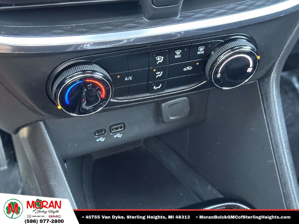 Certified 2024 Buick Encore GX Preferred FWD image 25