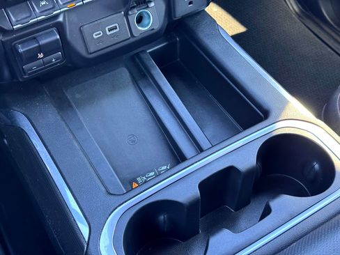 Used 2022 GMC Sierra 1500 AT4 w/ AT4 Premium Package image 30