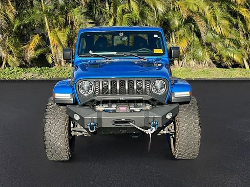 Used 2023 Jeep Gladiator Sport image 2