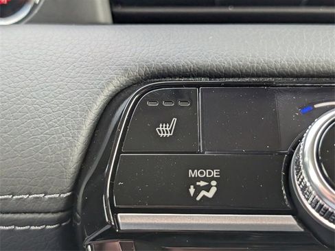 New 2025 Honda Pilot Touring image 21