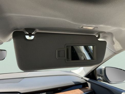 Used 2019 Audi e-tron Prestige w/ Prestige Package image 72