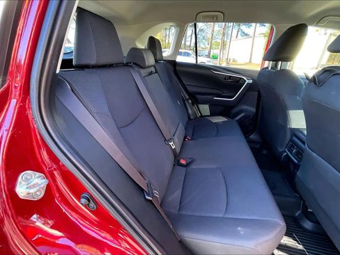 Used 2023 Toyota RAV4 LE image 19