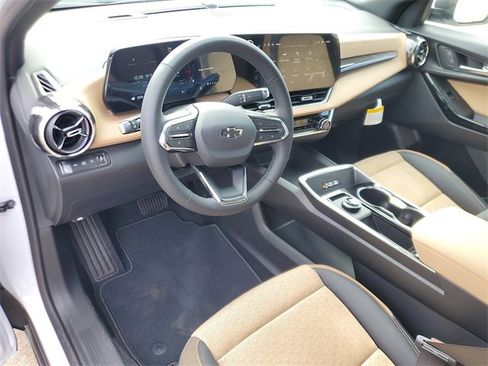 New 2026 Chevrolet Equinox ACTIV w/ Convenience Package III image 18