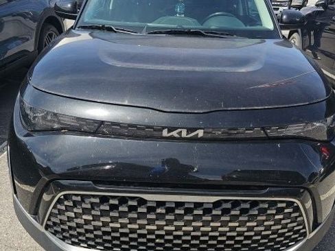Used 2023 Kia Soul EX image 4