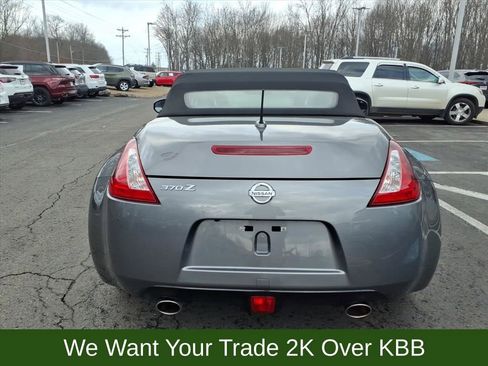 Used 2019 Nissan 370Z Touring Sport image 38