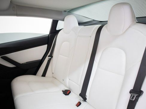 Used 2018 Tesla Model 3 Long Range image 21