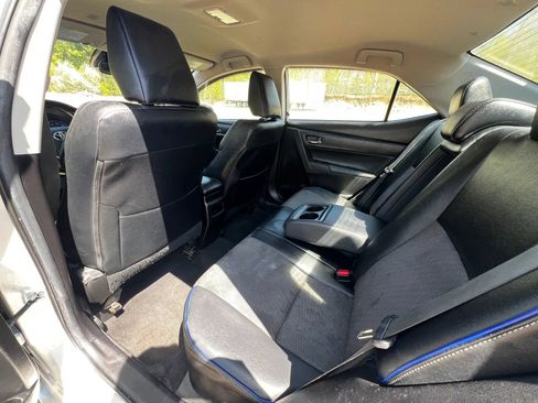 Used 2019 Toyota Corolla SE FWD image 10