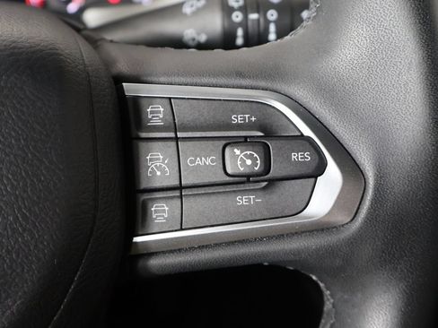 Used 2023 Jeep Compass Limited AWD/4WD image 39