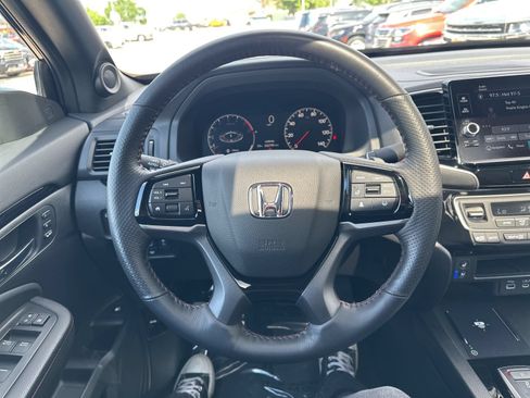 Used 2024 Honda Ridgeline Black Edition image 42