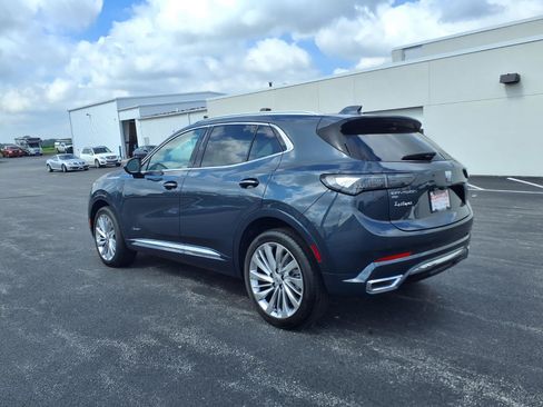 Used 2026 Buick Envision Avenir AWD/4WD image 8