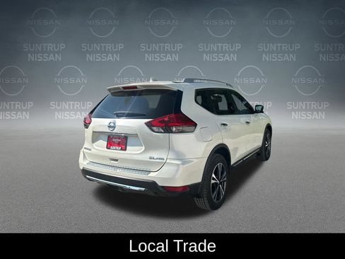 Used 2017 Nissan Rogue SL w/ SL Premium Package AWD/4WD image 6