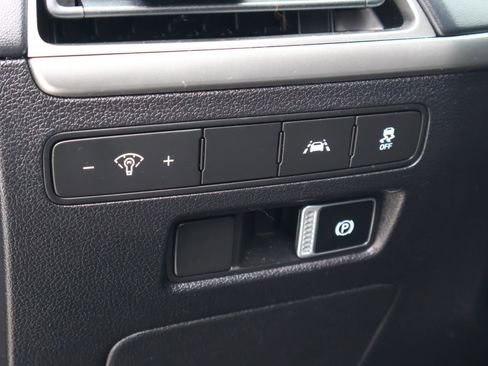 Used 2021 Hyundai Palisade SE w/ Cargo Package image 23