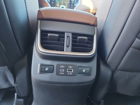 Used 2025 Subaru Outback Touring XT w/ Popular Package #2 image 23