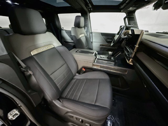 Used 2025 GMC Hummer EV 3X AWD/4WD image 29