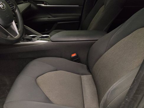 Used 2024 Toyota Camry LE image 17