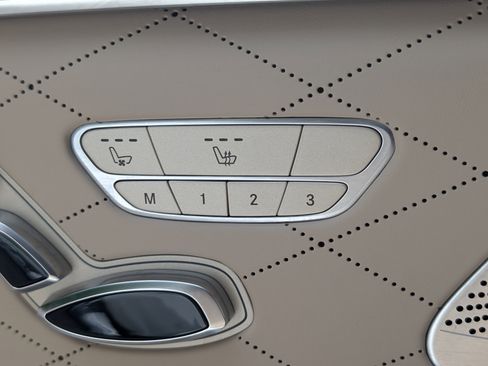 Used 2018 Mercedes-Benz S 450 Sedan image 31