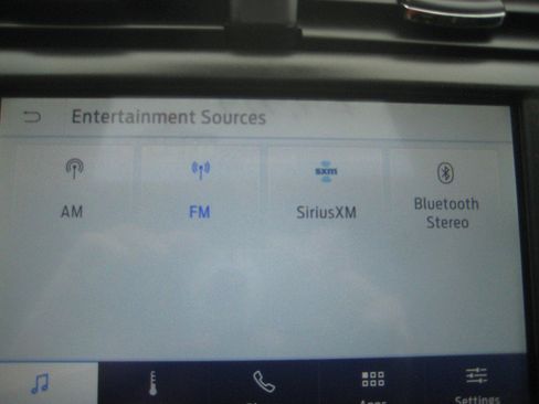 Used 2020 Ford Fusion SE FWD image 22