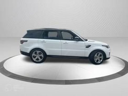 Used 2018 Land Rover Range Rover Sport HSE AWD/4WD image 4