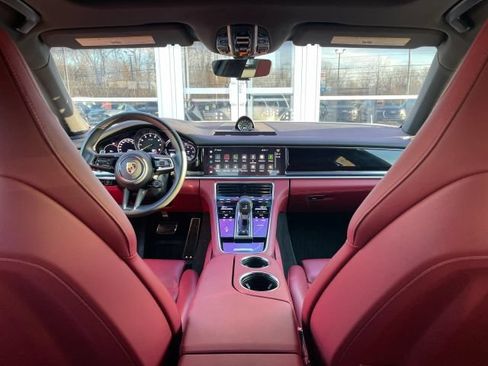 Used 2022 Porsche Panamera 4S AWD/4WD image 35