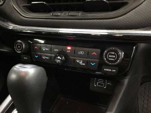 Used 2022 Jeep Compass Latitude w/ Convenience Group AWD/4WD image 21