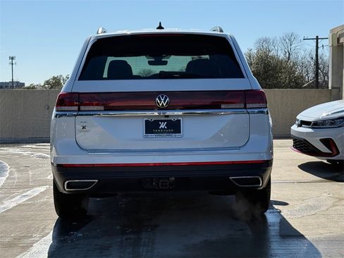 New 2026 Volkswagen Atlas SE image 8
