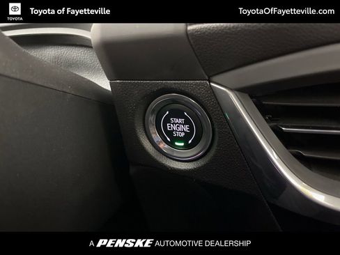 Used 2024 Buick Encore GX Avenir w/ Avenir Technology Package image 34