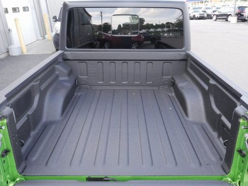 New 2025 Jeep Gladiator Mojave w/ Convenience Group image 11