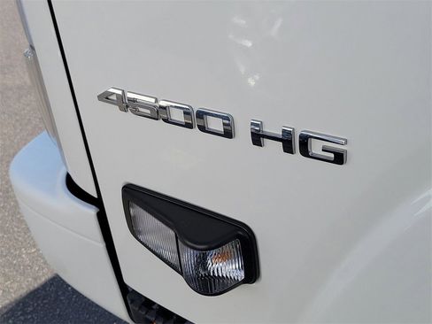 New 2024 Chevrolet Low Cab Forward image 17